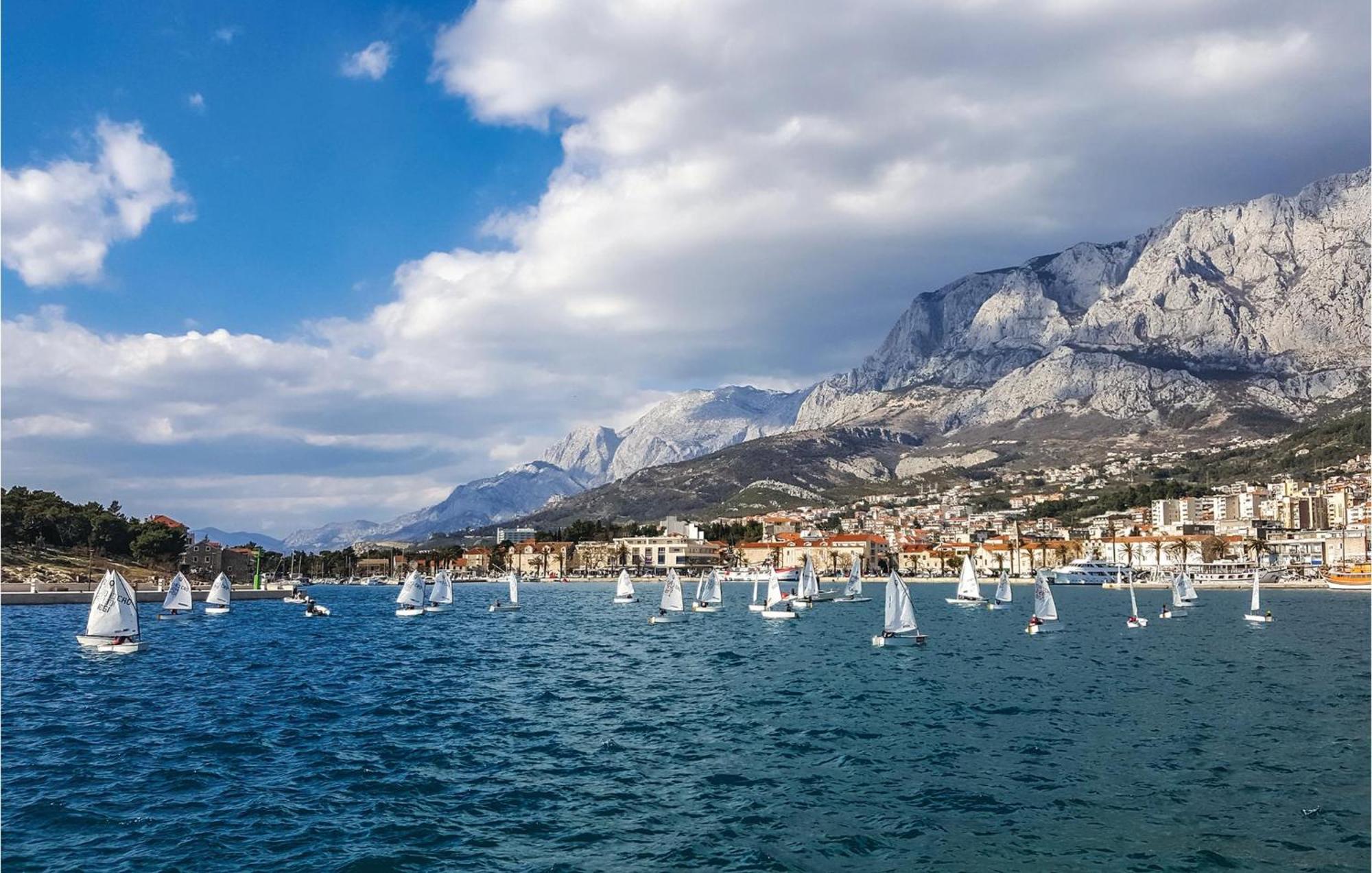 Awesome Apartment In Makarska With Wifi Exteriör bild